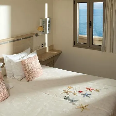 Skajado Hotel 3*